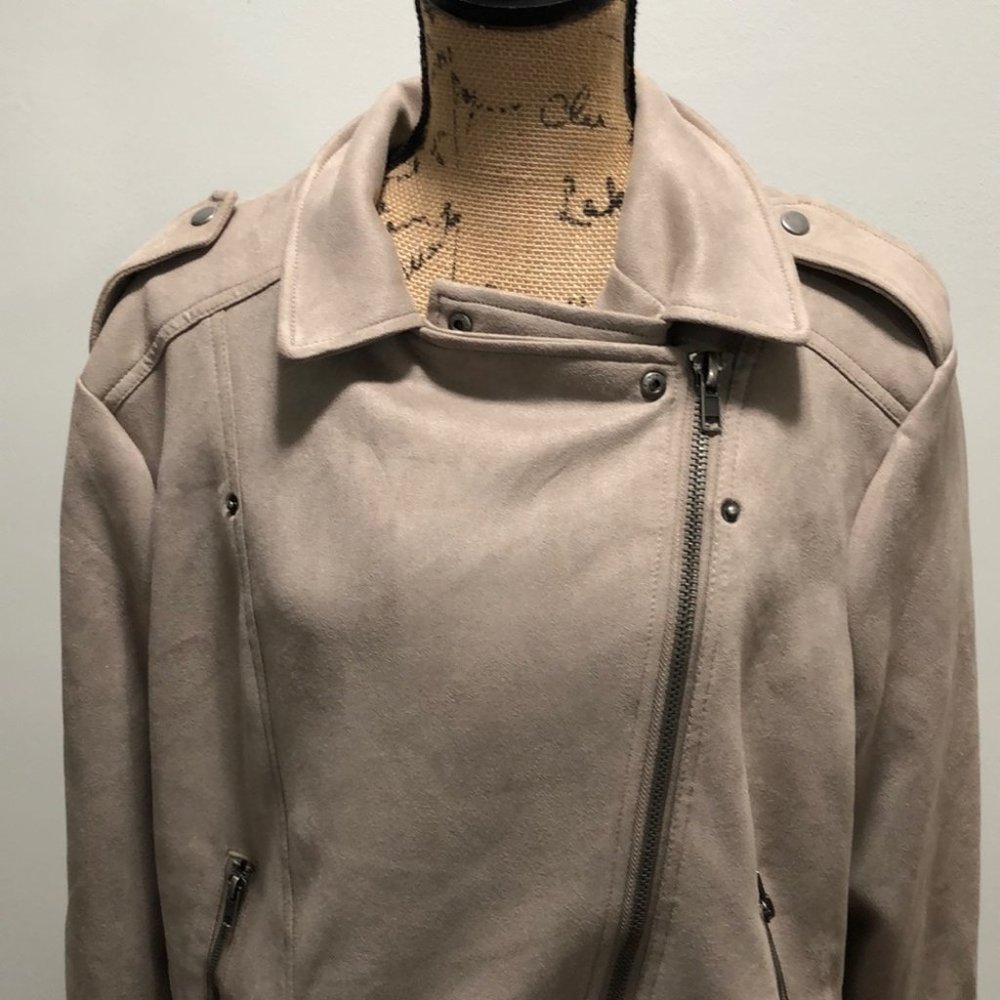 {Philosophy} Faux Suede Taupe Jacket - Picture 5 of 11